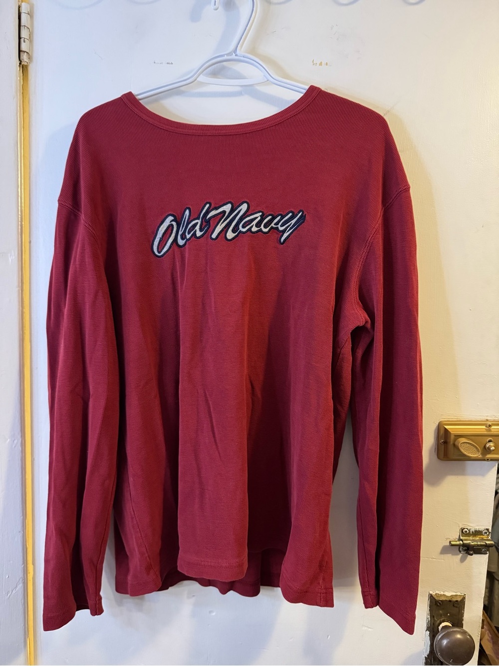 Old Navy Kids Long-Sleeve Script Tee in Burgundy